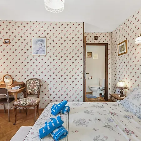 Chez Daniel Et Zdenka Bed & Breakfast 3*